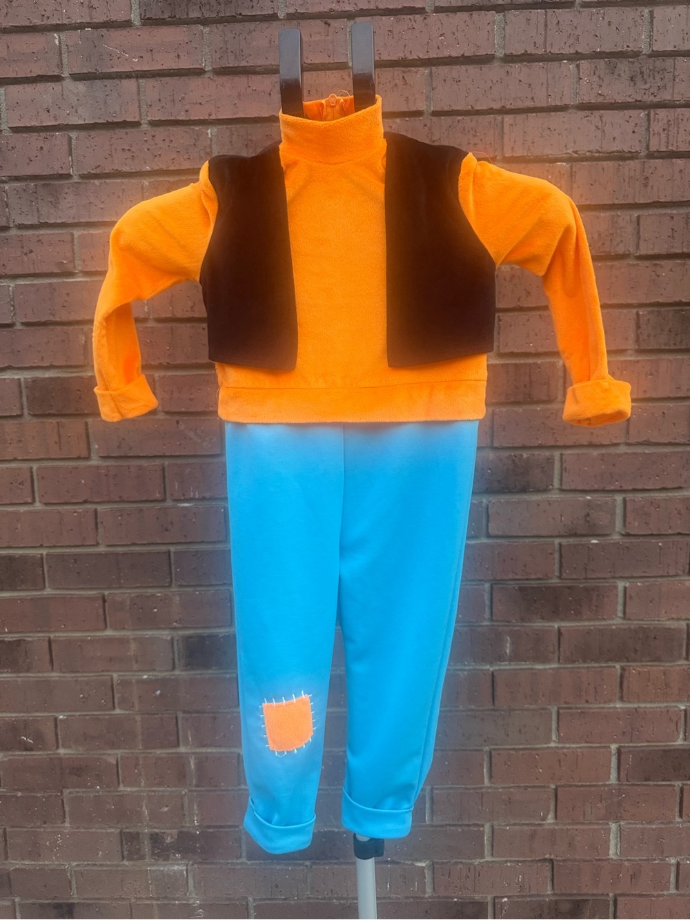 Disney Goofy Dog Costume Toddler Size 2T Jumpsuit Only Spirit Halloween EUC